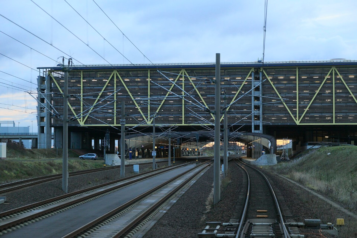 J24 363 Bf Leipzig Halle Flughafen