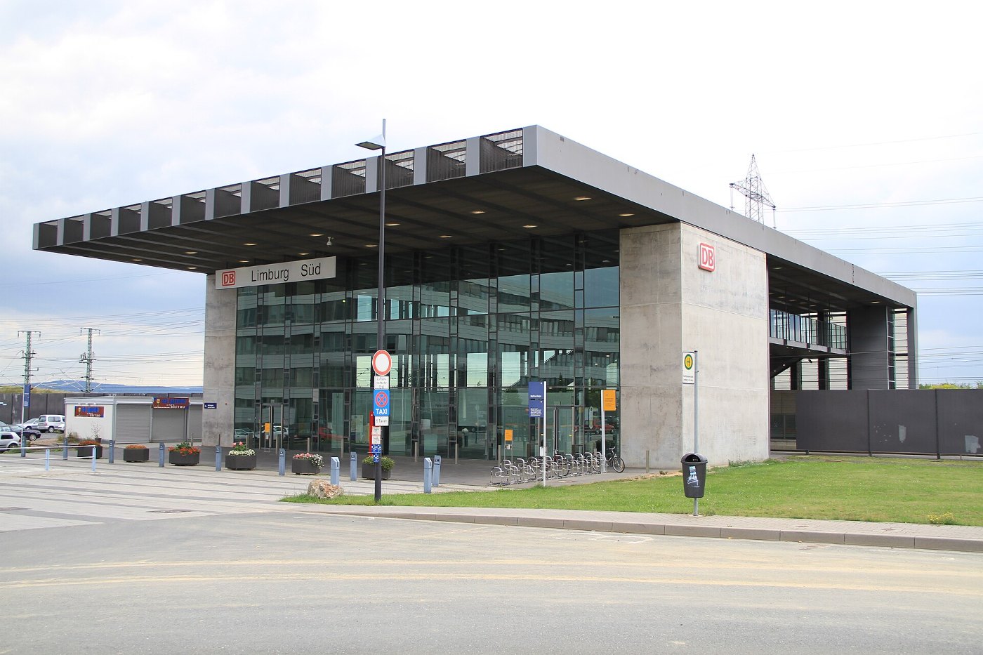 Peter Stehlik 2011.08.13 a Bahnhof Limburg Süd