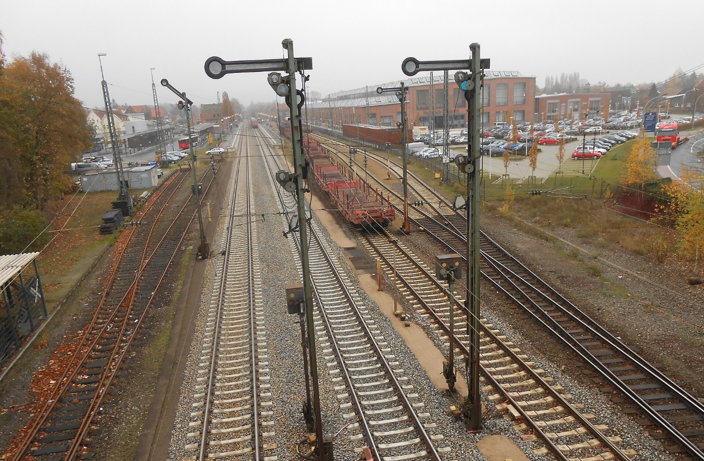 Gleis Signale beim Bahnhof in Lingen ()