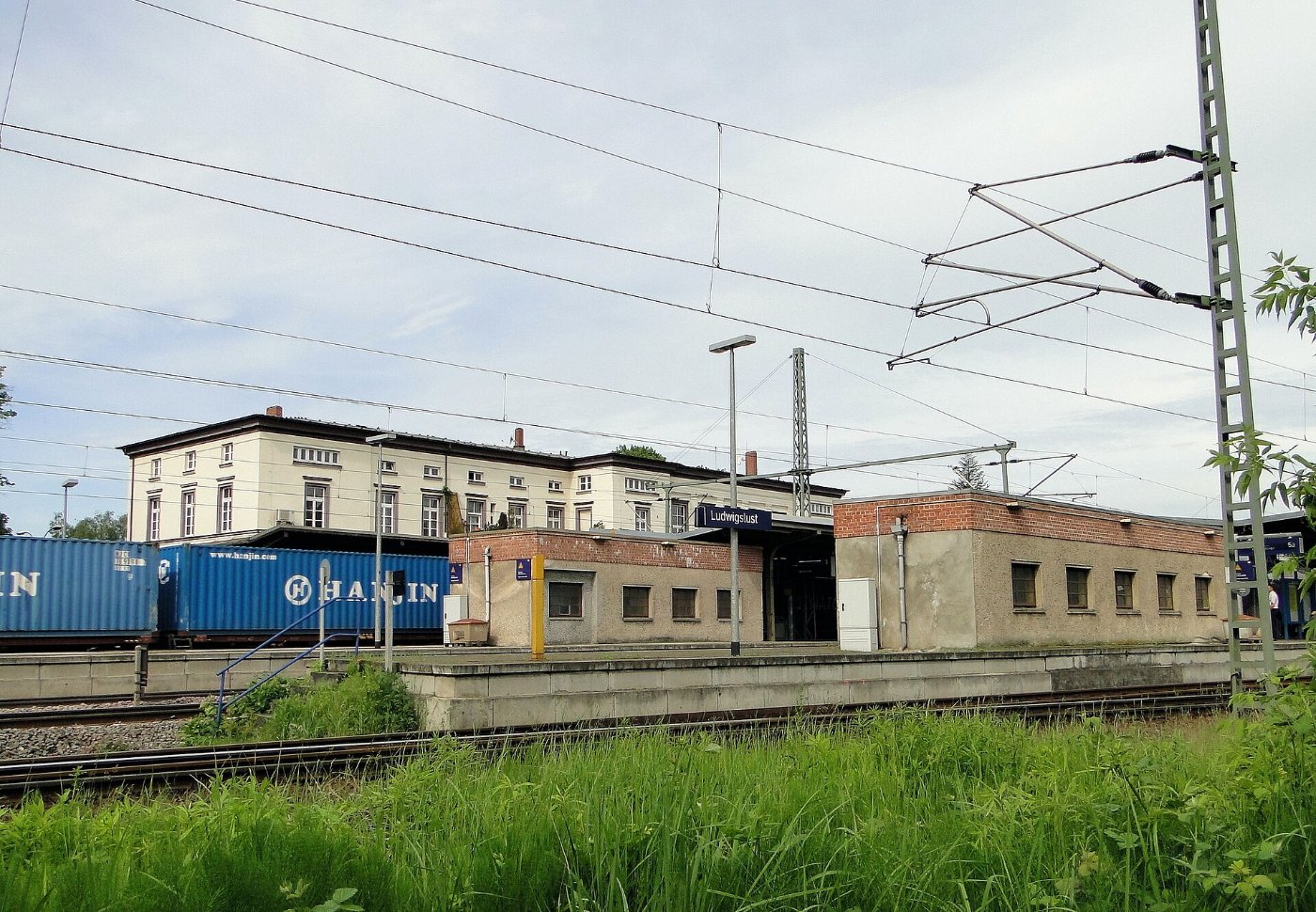 Ludwigslust Bahnhof 2010 06 09 002