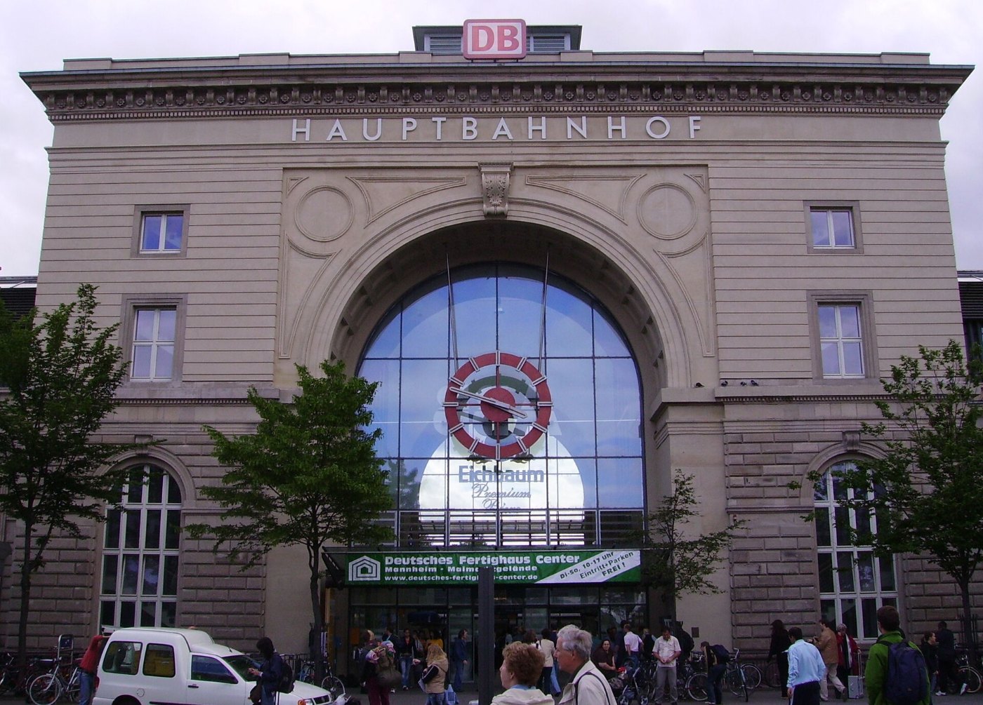 Hauptbahnhof Mannheim Heupteingang