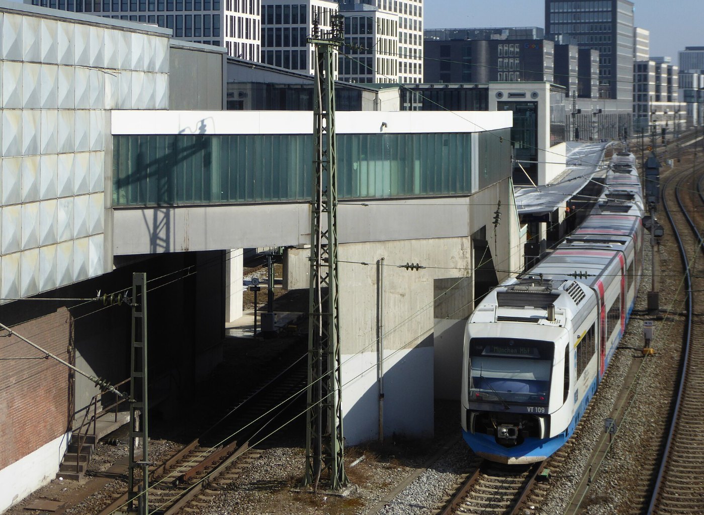 München, S Bahn Donnersbergerbrücke m Integral, 1