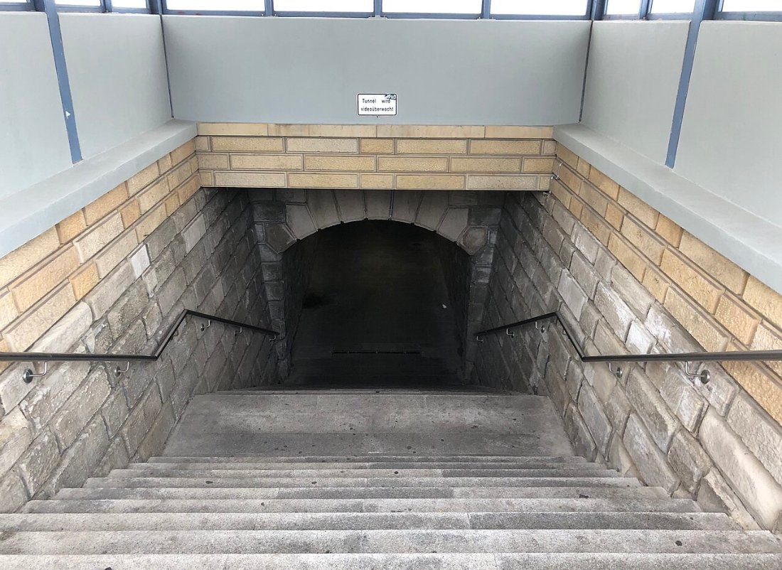 Bahnhofs Unterführung Merseburg 02