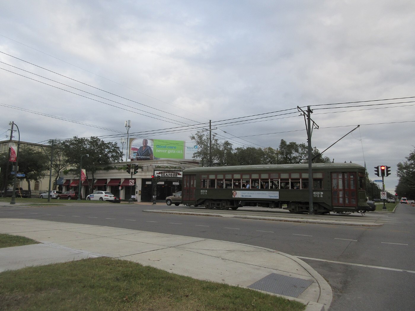 Napoleon at St Charles, Uptown New Orleans, with Streetcar, 24 November