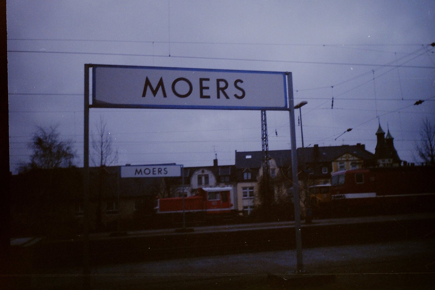 Moers Bahnhof Dezember 1994