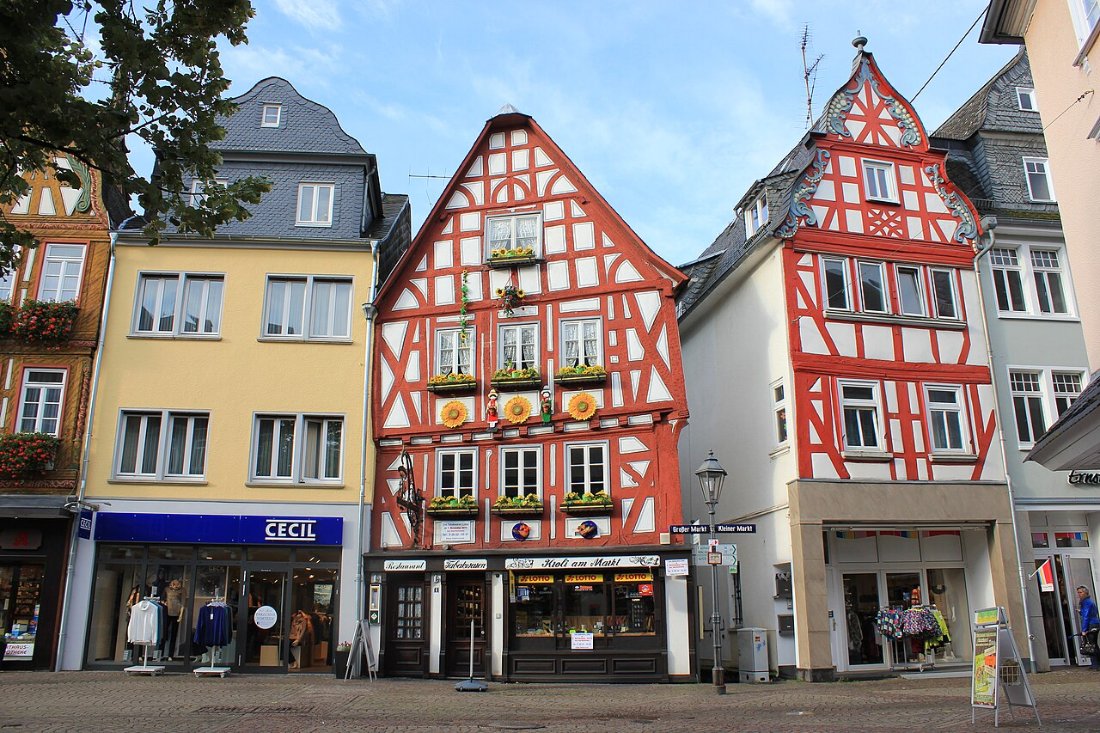 Fachwerkhäuser. Stadt Montabaur.))))