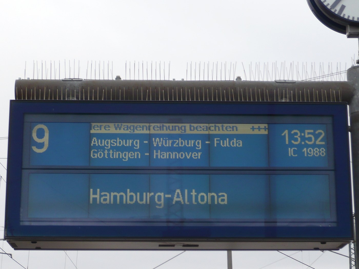 Anzeige Pasing Gleis 9