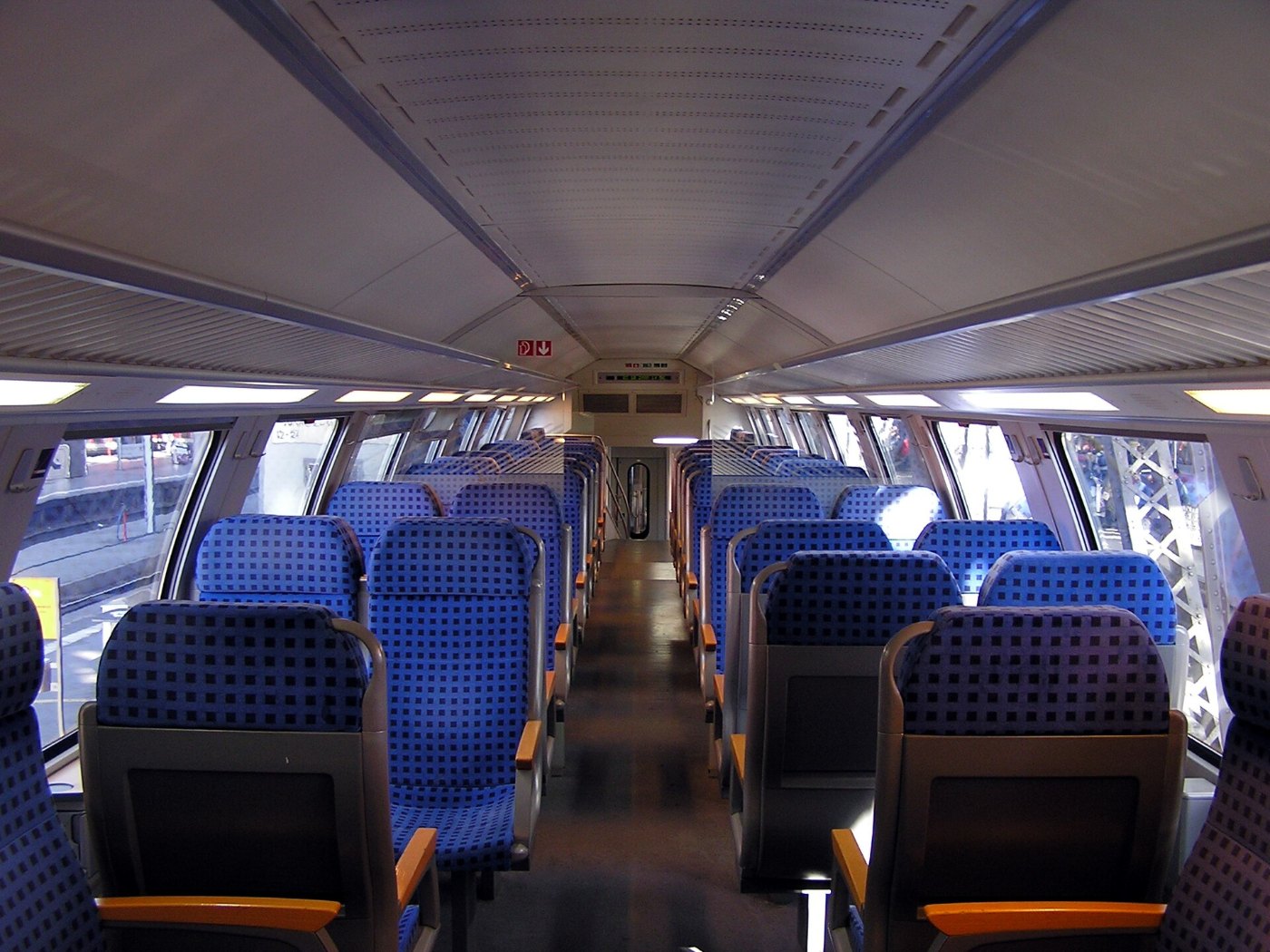 Doppelstock Steuerwagen Innen Obergeschoss