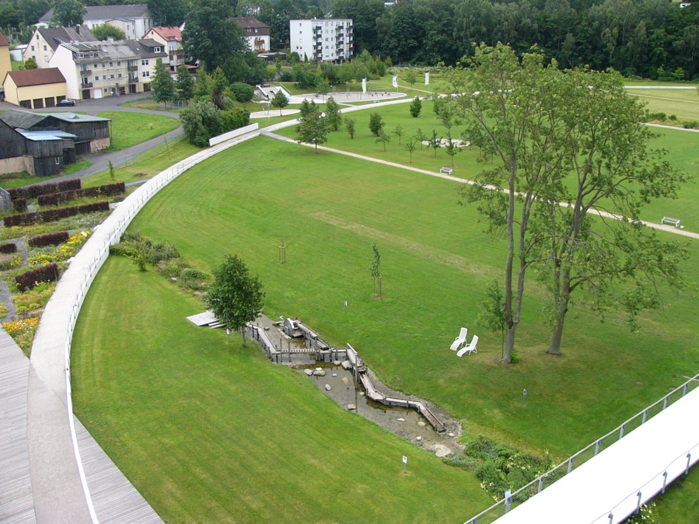 Blick auf Auenpark Marktredwitz (Wasserspielplatz und Energiespielplatz)