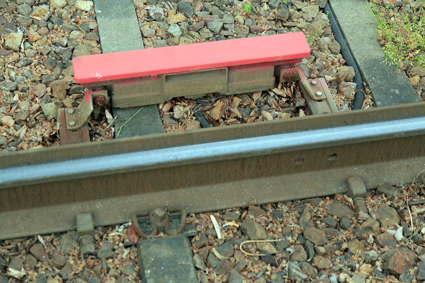 J31 808 Bf Wörth Bürgerpark, Siemens Gleiskoppelspule