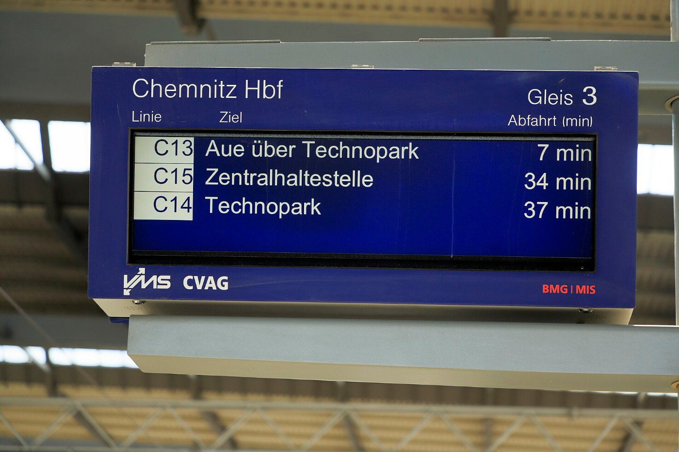 J40 940 Bf Chemnitz Hbf, Zugzielanzeiger Gleis 32