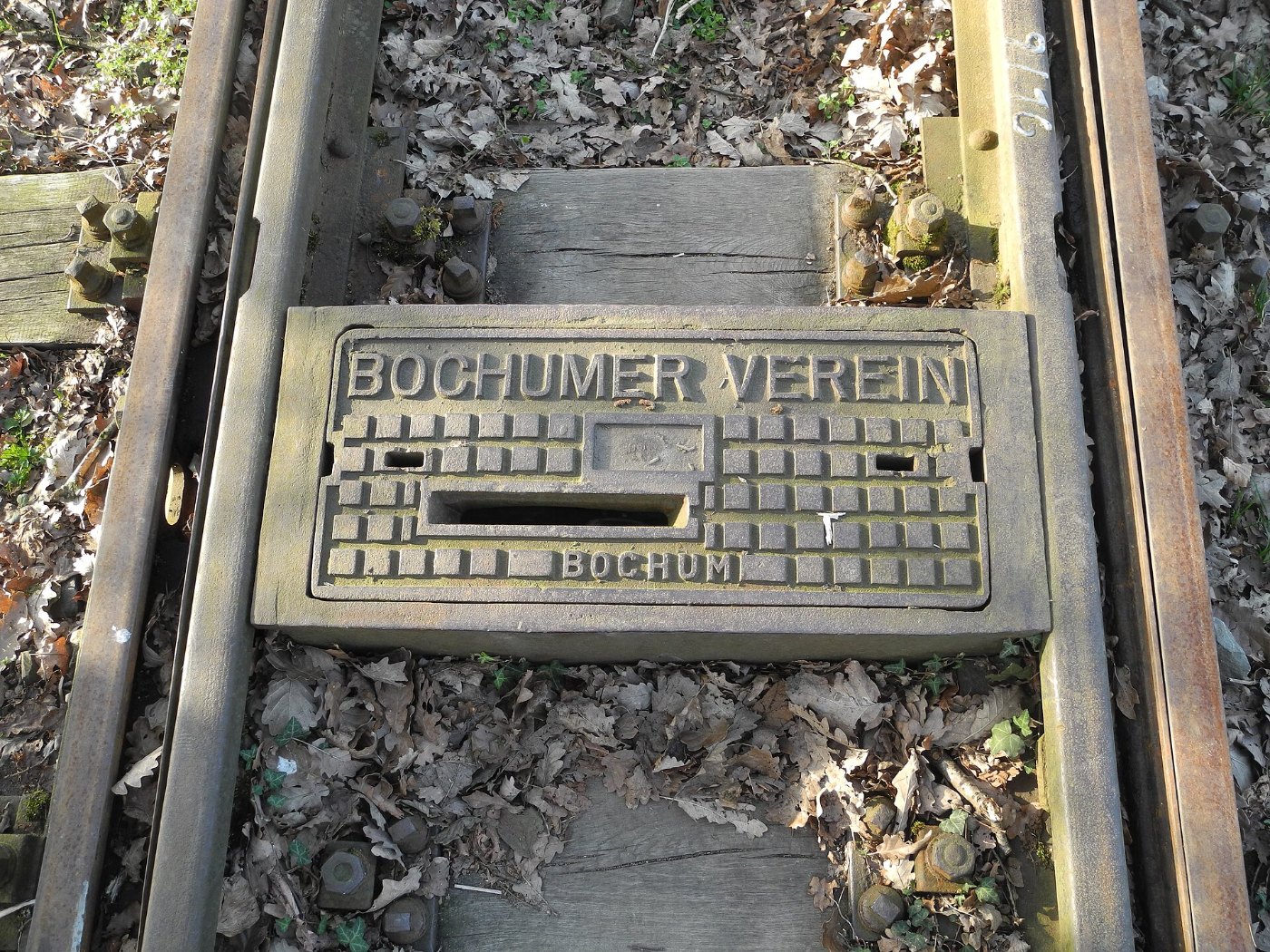 Wuppertal, Trasse der Berg. Museumsbahnen oberhalb Haltestelle Greuel, o