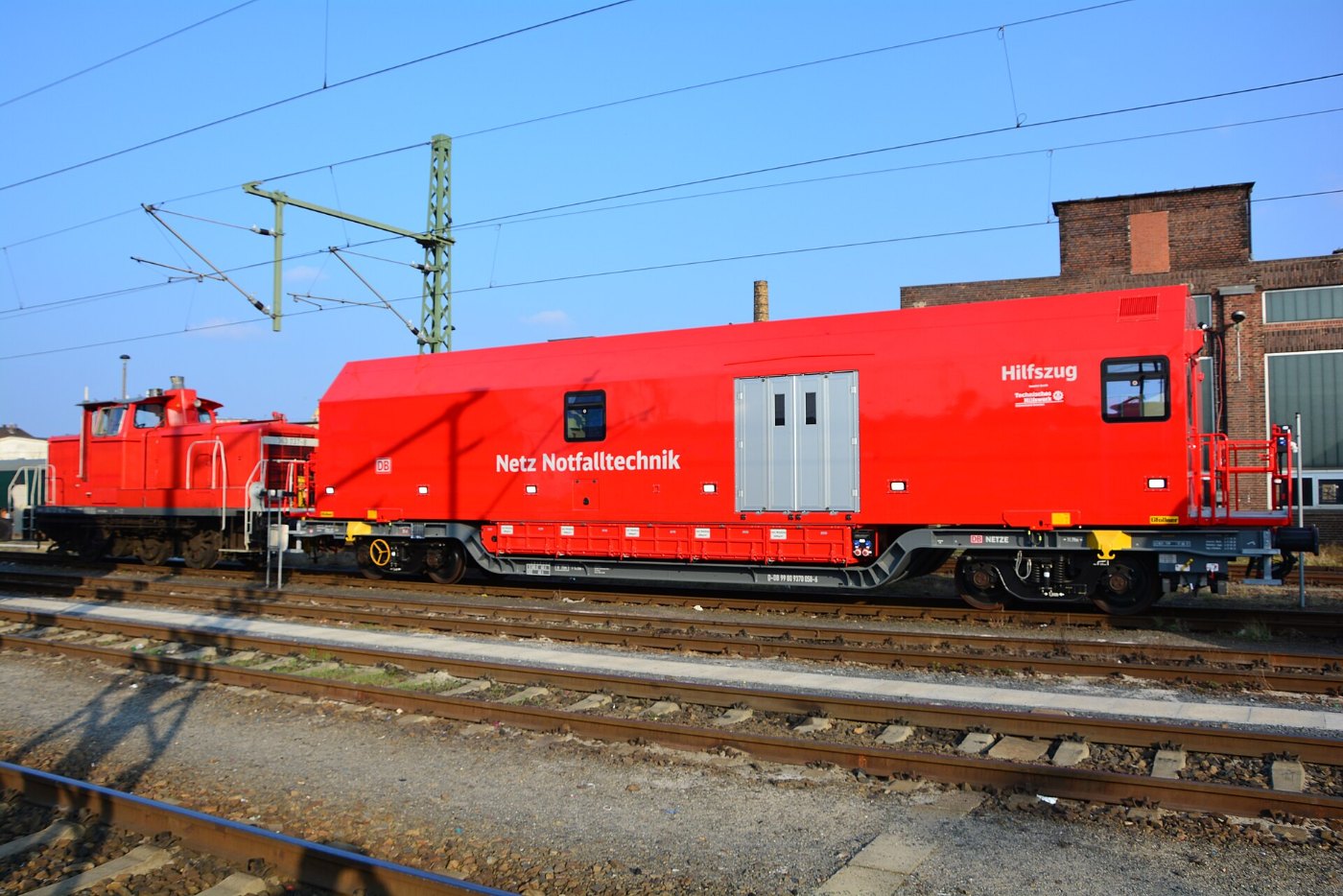 Dresden, 10.Loktreffen 2018 363 737 mit DB Hilfszug