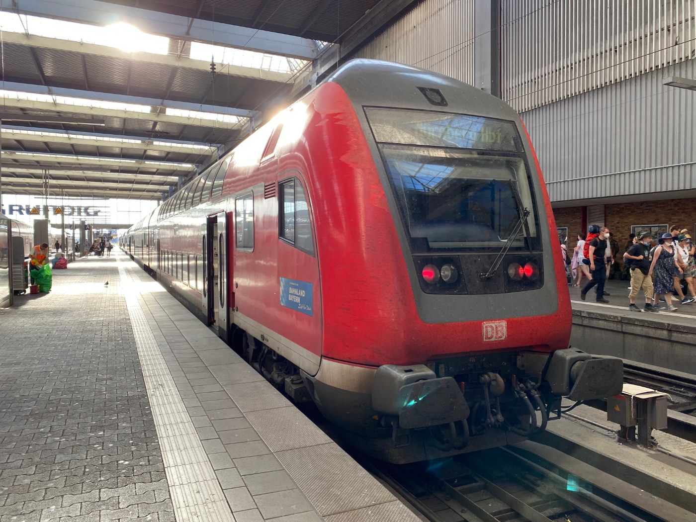 München Hauptbahnhof, Empfangsgebäude
