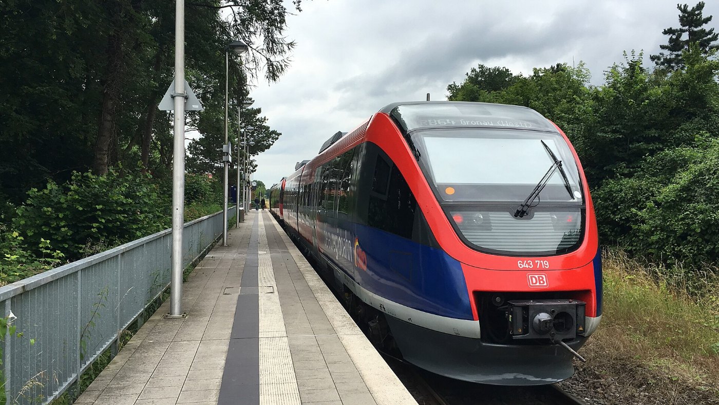 643 719 im Bahnhof Münster Häger
