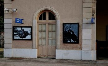 Les frères Lumiéres quai de la gare de la Ciotat france