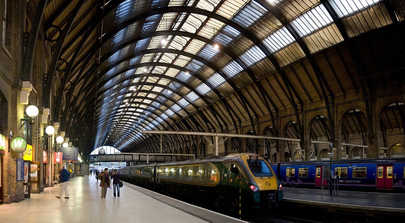Kings Cross Station Platforms, London Sept 2007