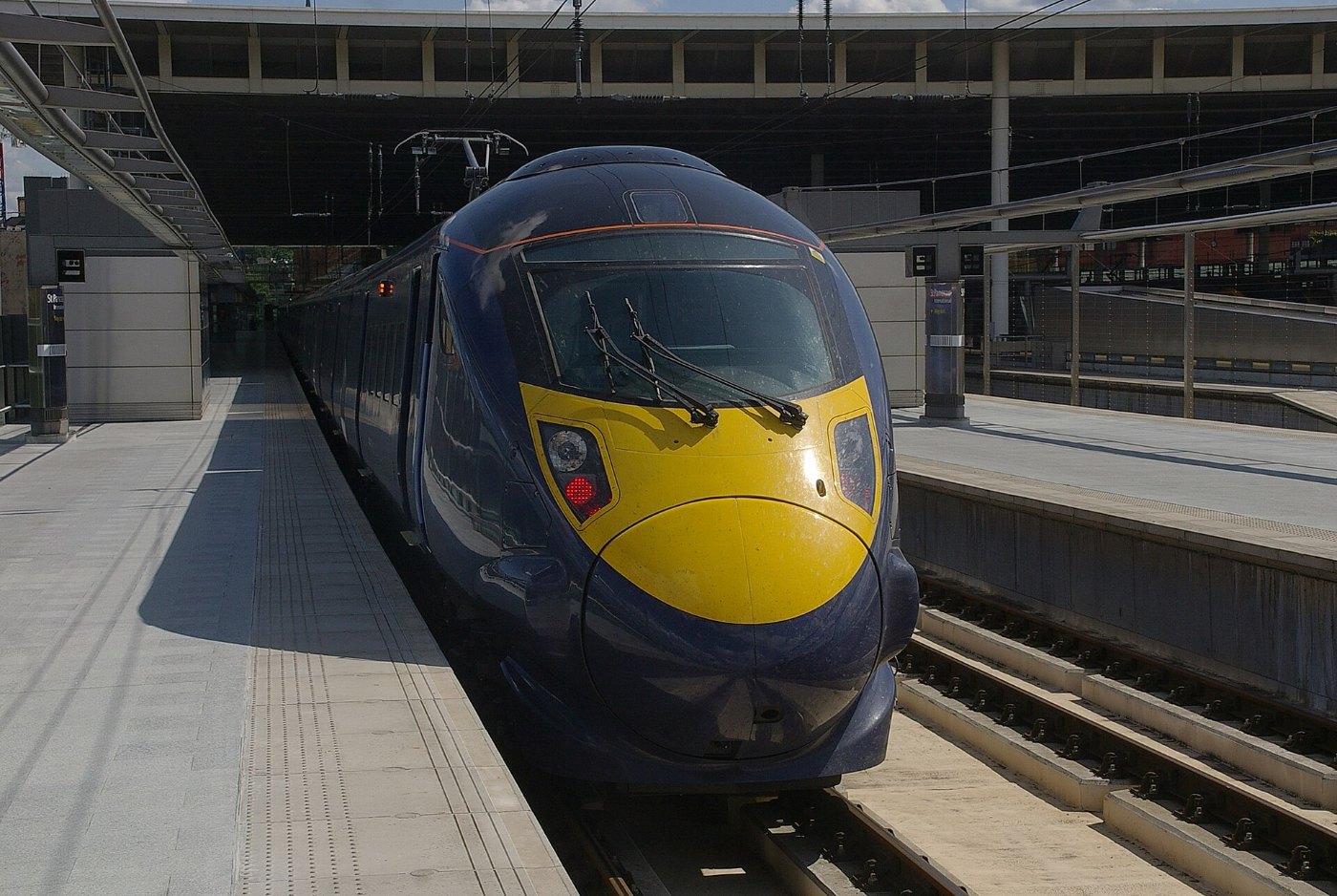 St Pancras railway station MMB 38
