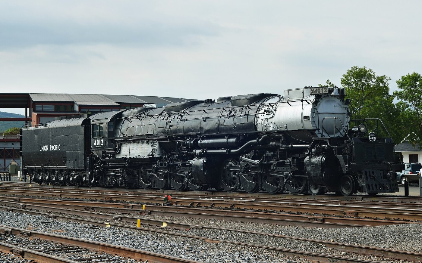 Union Pacific Big Boy No. 4012 Side