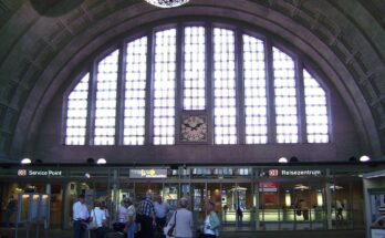 Basel Badischer Bahnhof hall
