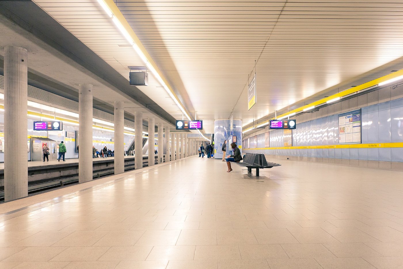 Max Weber Platz (Munich U Bahn)