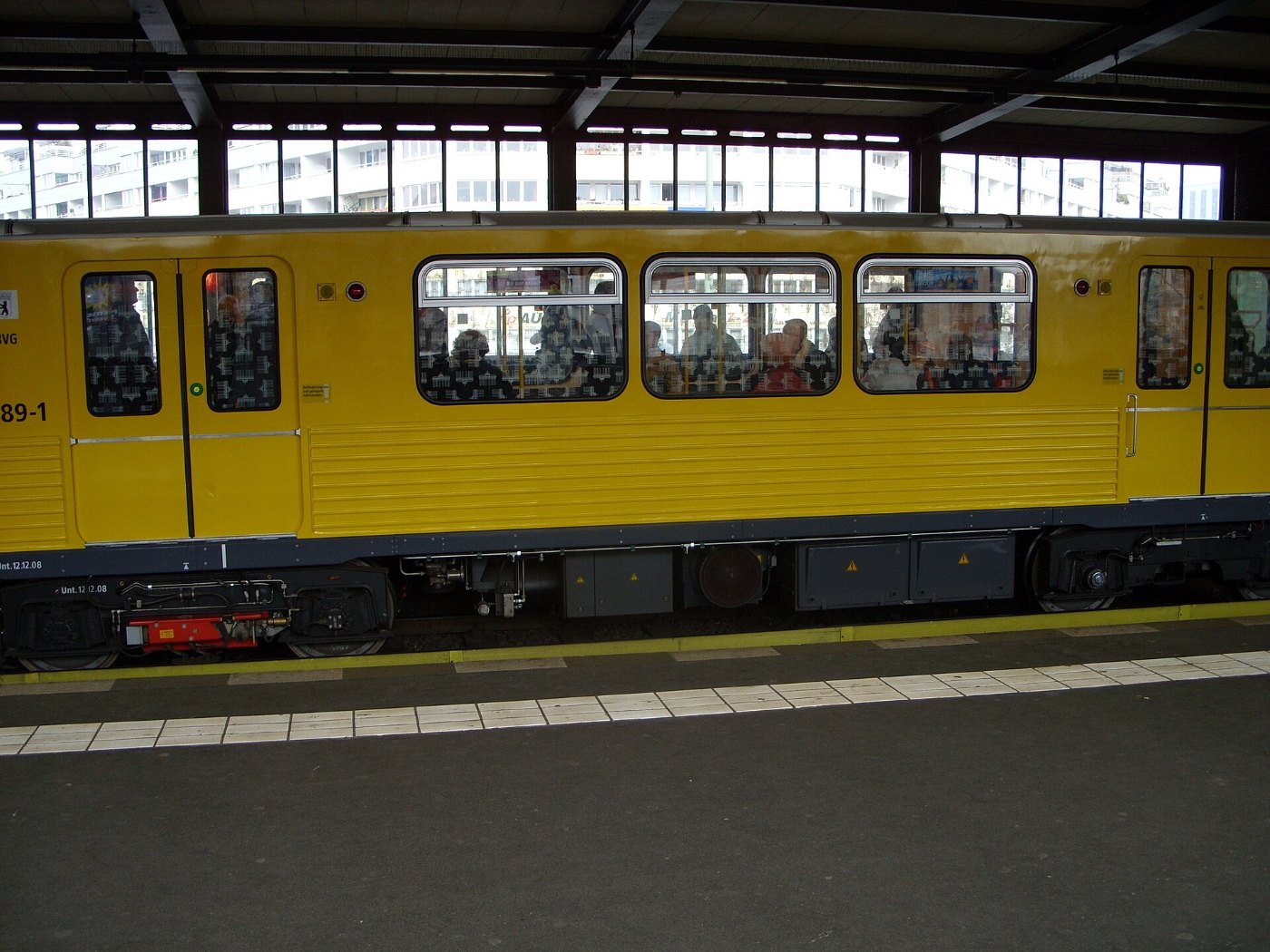 Berlin U Bahn Overground Nollendorfplatz