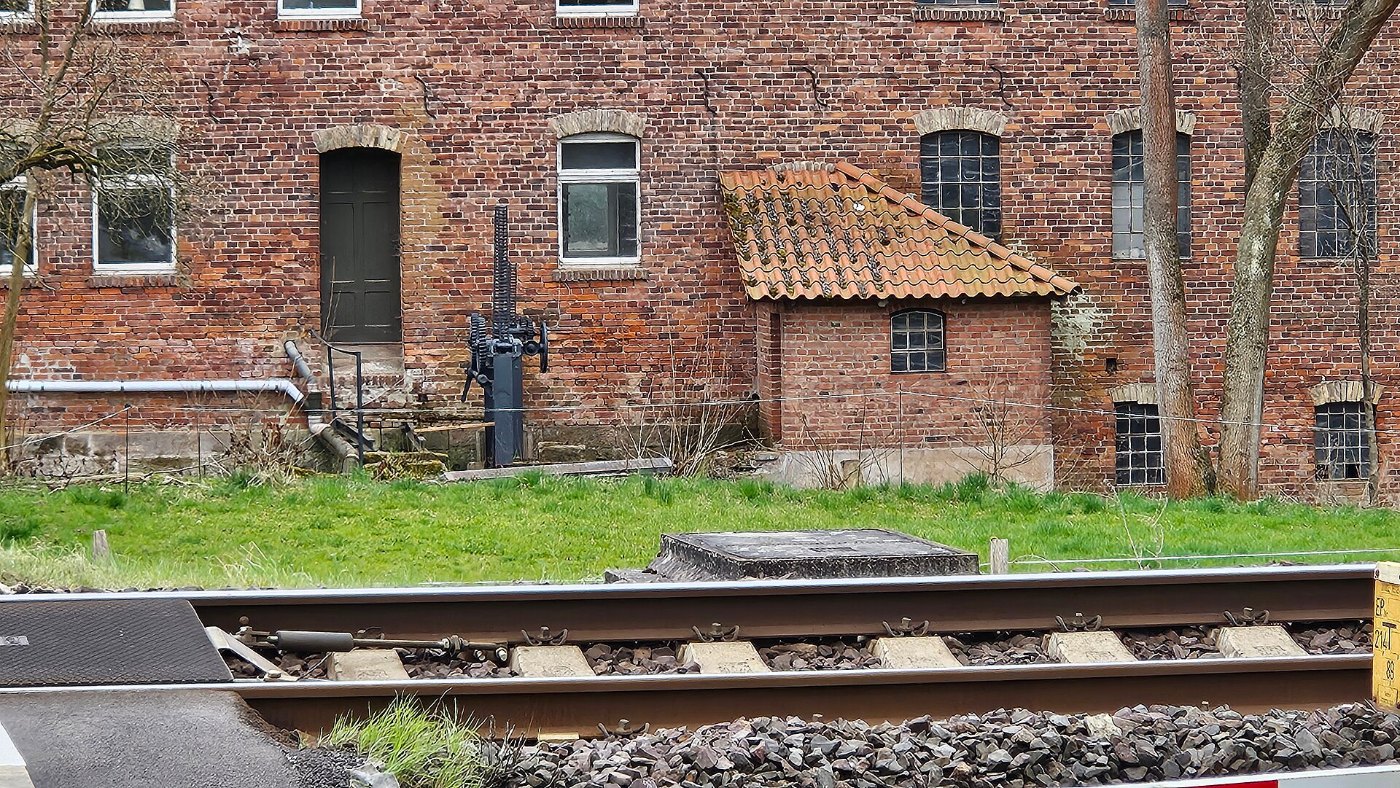 Uder Halle Kasseler Eisenbahn Bahnübergang Brückenstraße 2025 13b