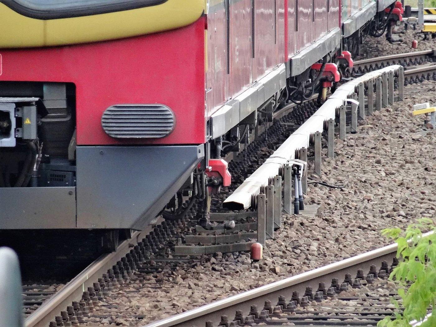 Stromschiene der Berliner S Bahn