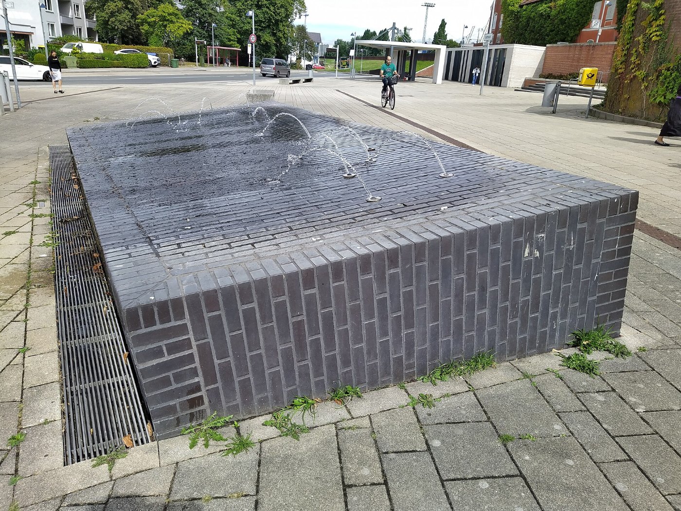 Brunnen vor dem Bahnhof Nordenham