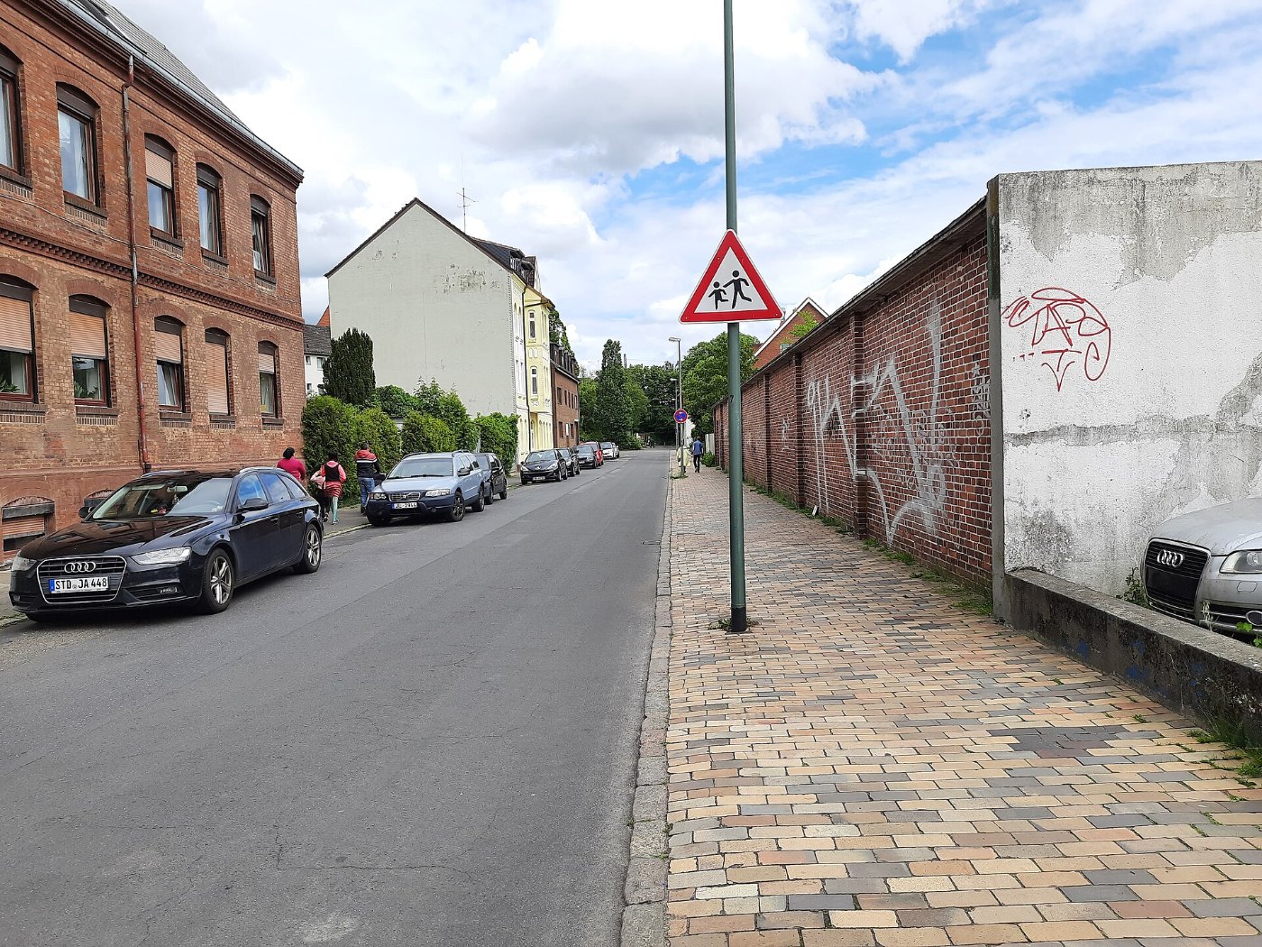 Hinter der Bahn, Neumünster Stadtmitte; Blick Richtung Bahnhof Neumünste