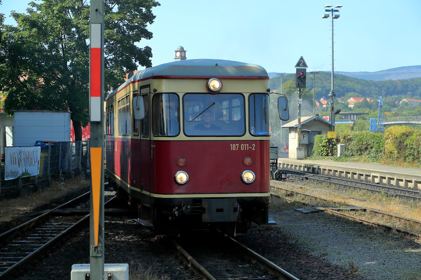 J39 824 Bf Wernigerode Hbf, 187 011