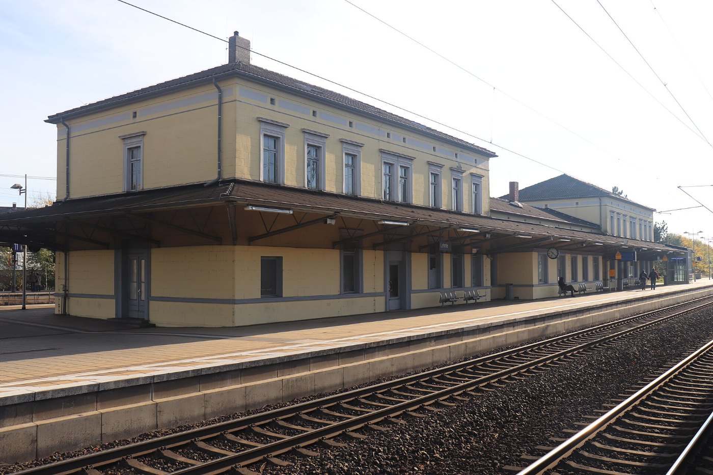 2018 10 31 10.22.56 Lehrte, Bahnhofsgebäude