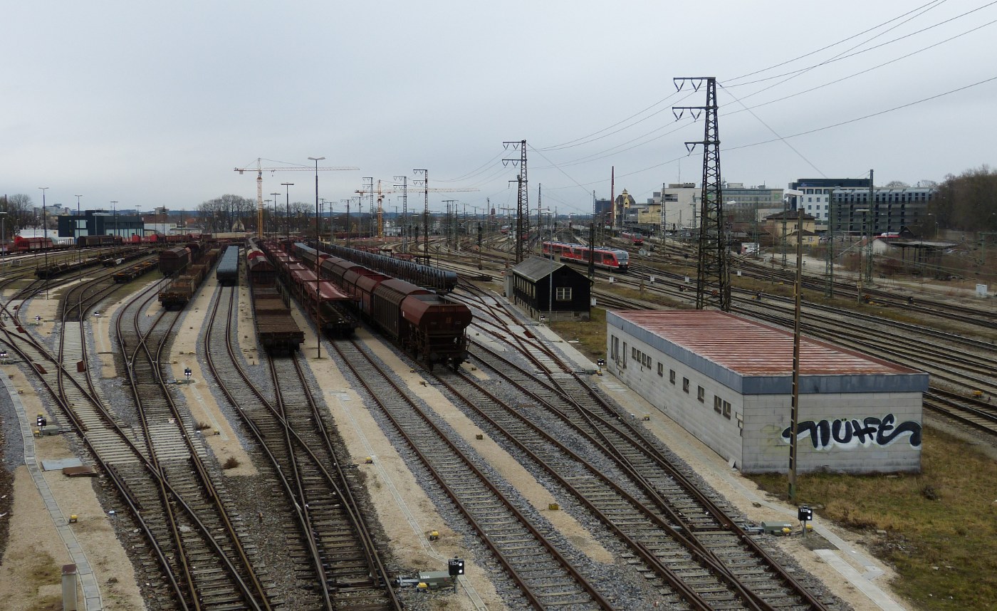 Die Gleise des Augsburger Hauptbahnhofs