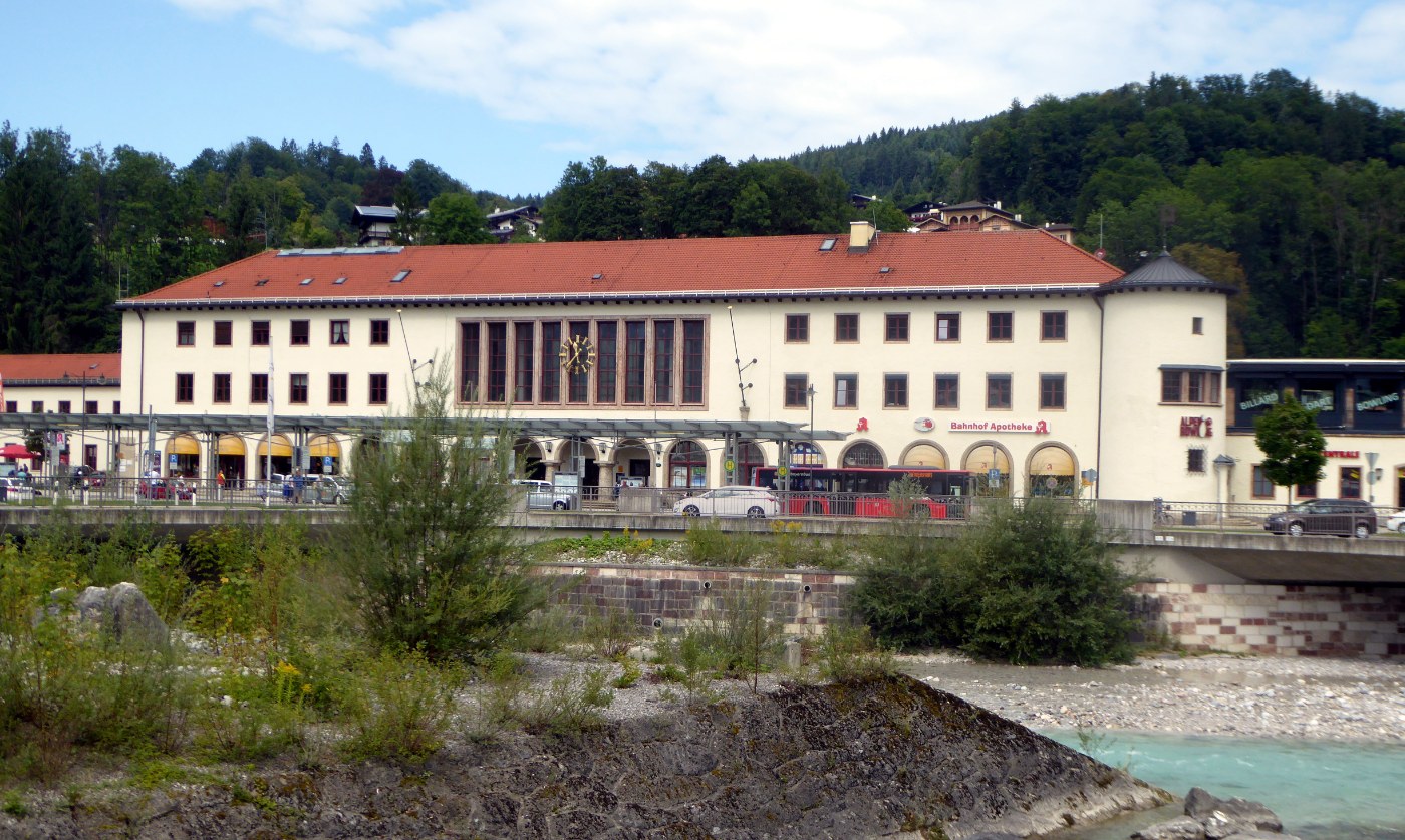 Hauptbahnhof Berchtesgaden von Südosten