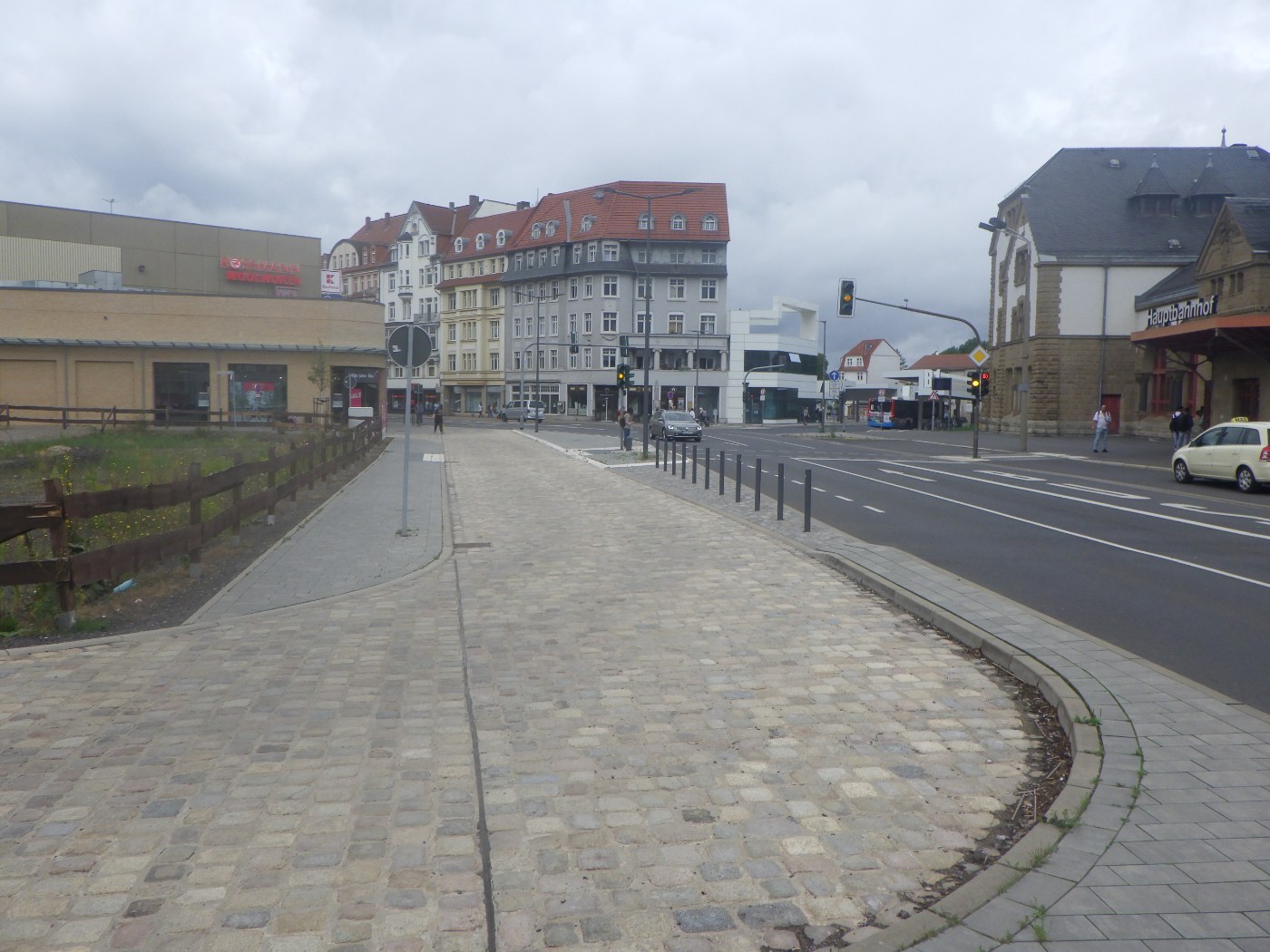 Bahnhofstraße und Hauptbahnhof Eisenach