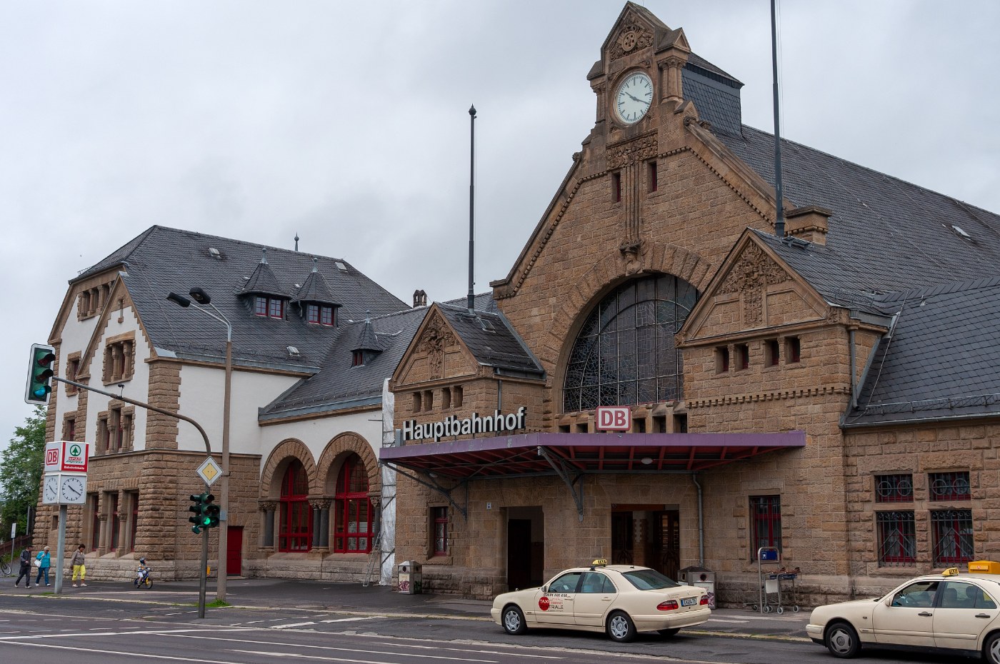 Fassade des Eisenacher Hauptbahnhofs