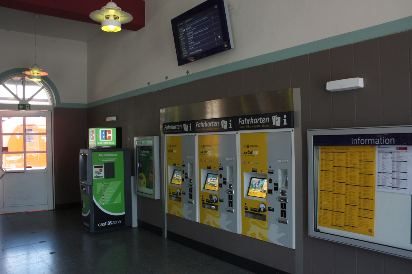 Bahnhof Friedrichshafen Stadt, Eingang