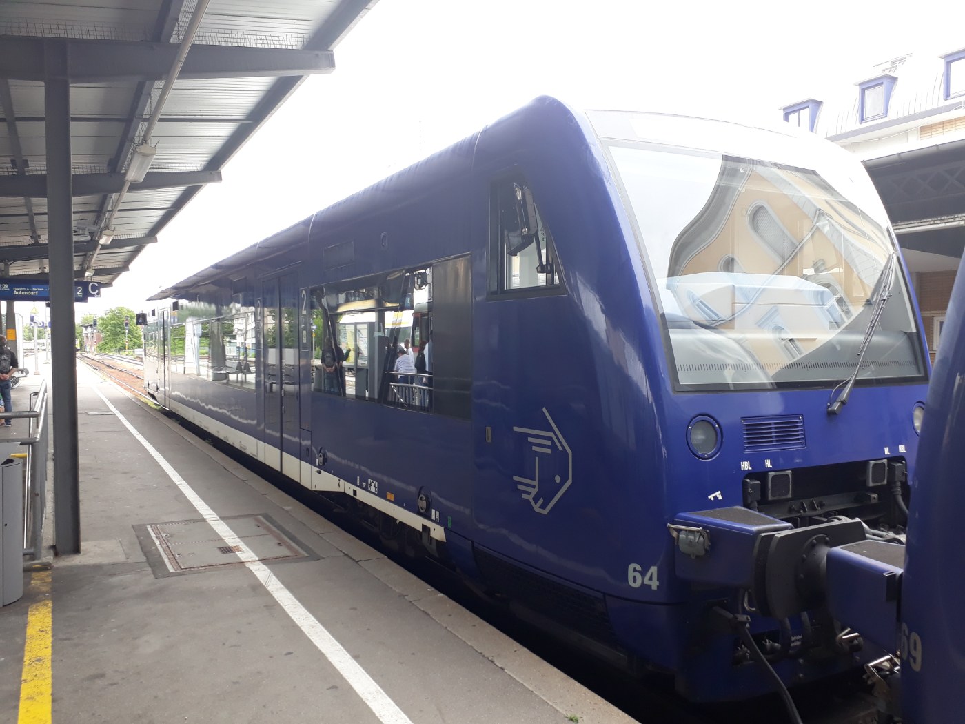 Bodensee-Oberschwaben-Bahn in Friedrichshafen Stadt
