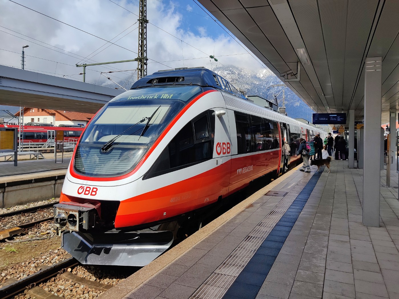 Bahnsteig in Garmisch-Partenkirchen