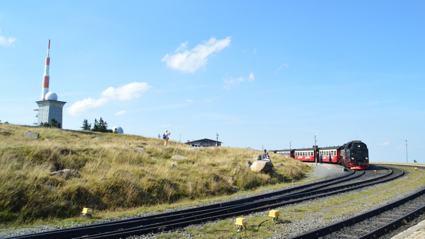 Bahnhof Brocken mit Dampfzug