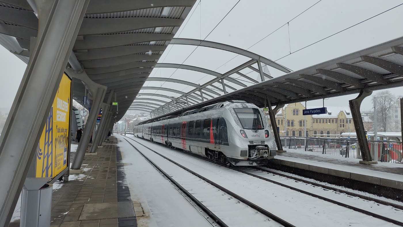 Bahnhof Jena Paradies von der Straße