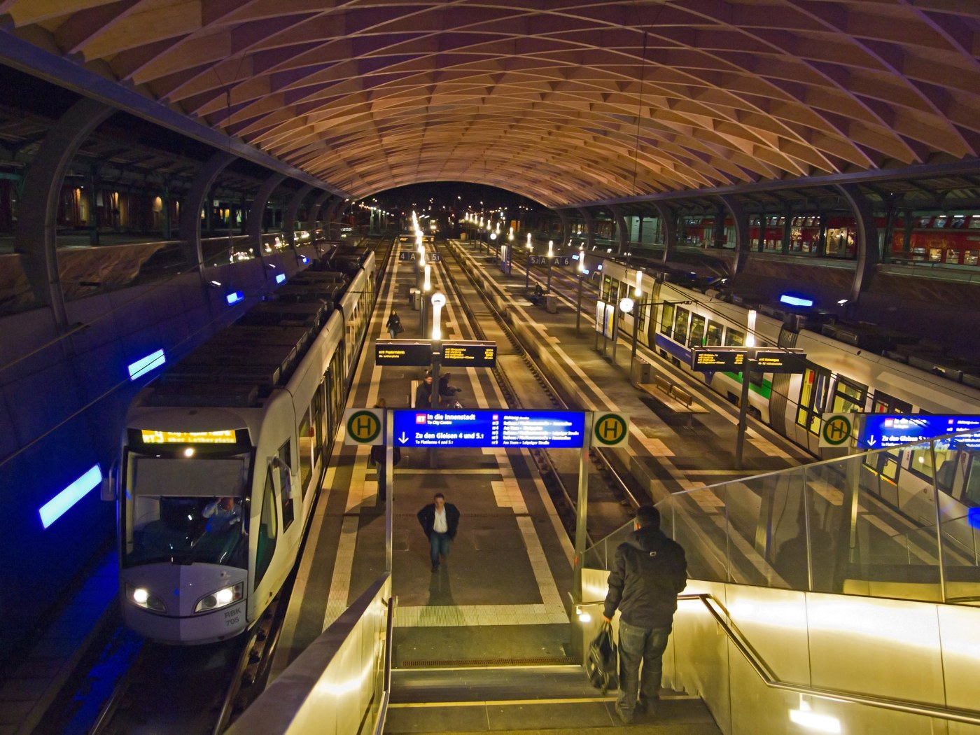 Empfangsgebäude Kassel Hauptbahnhof
