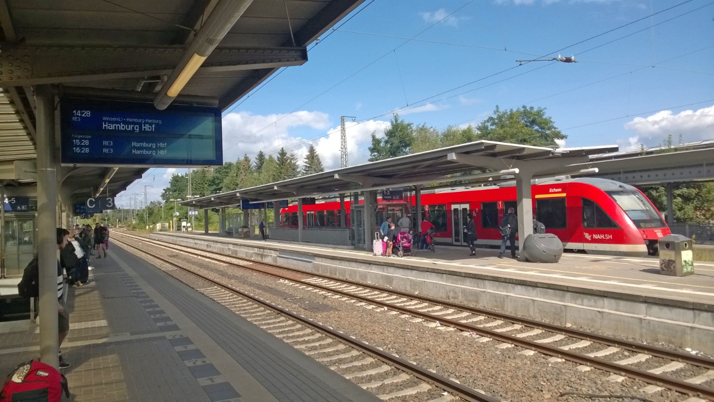Bahnsteig Gleis 3–5 in Lüneburg