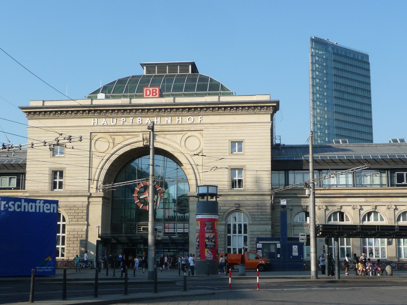 Der Mannheimer Hauptbahnhof in der Außenansicht