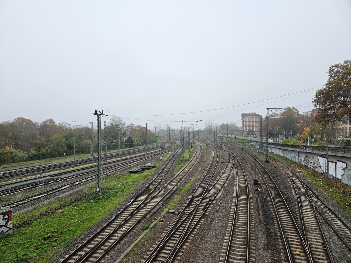 Das Gleisvorfeld am Nordkopf des Mannheimer Hauptbahnhofs