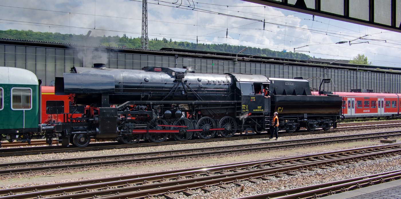 CFL-Triebwagen in Trier