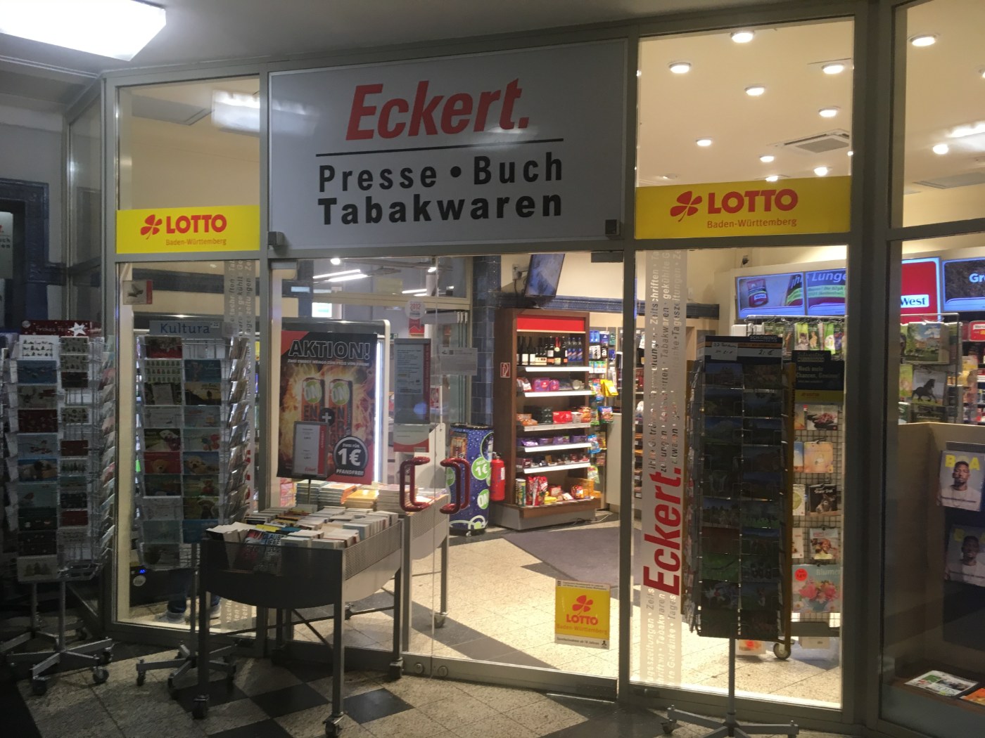 Empfangsgebäude des Tübinger Hauptbahnhofs