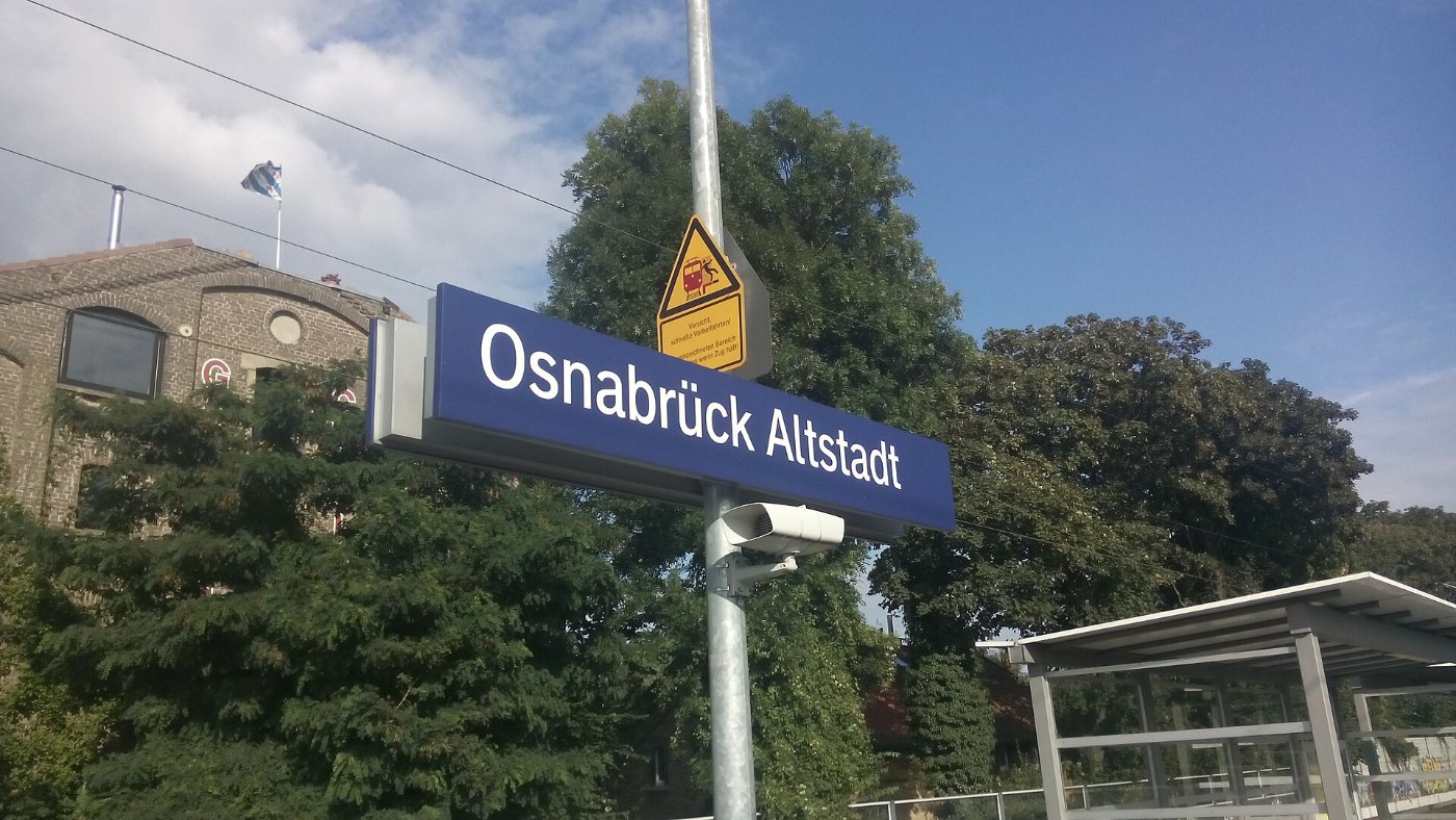 Bahnhof Osnabrück Altstadt • Bahnhofsschild