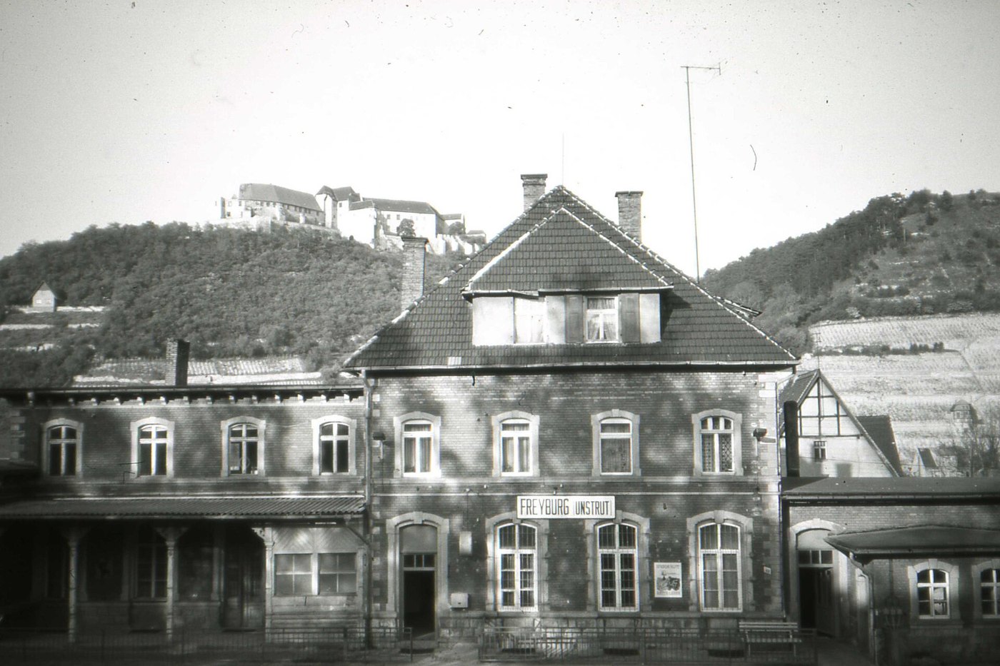 Freyburg Unstrut Bahnhof,DDR. May 1990 ORWO UP15 Slide film