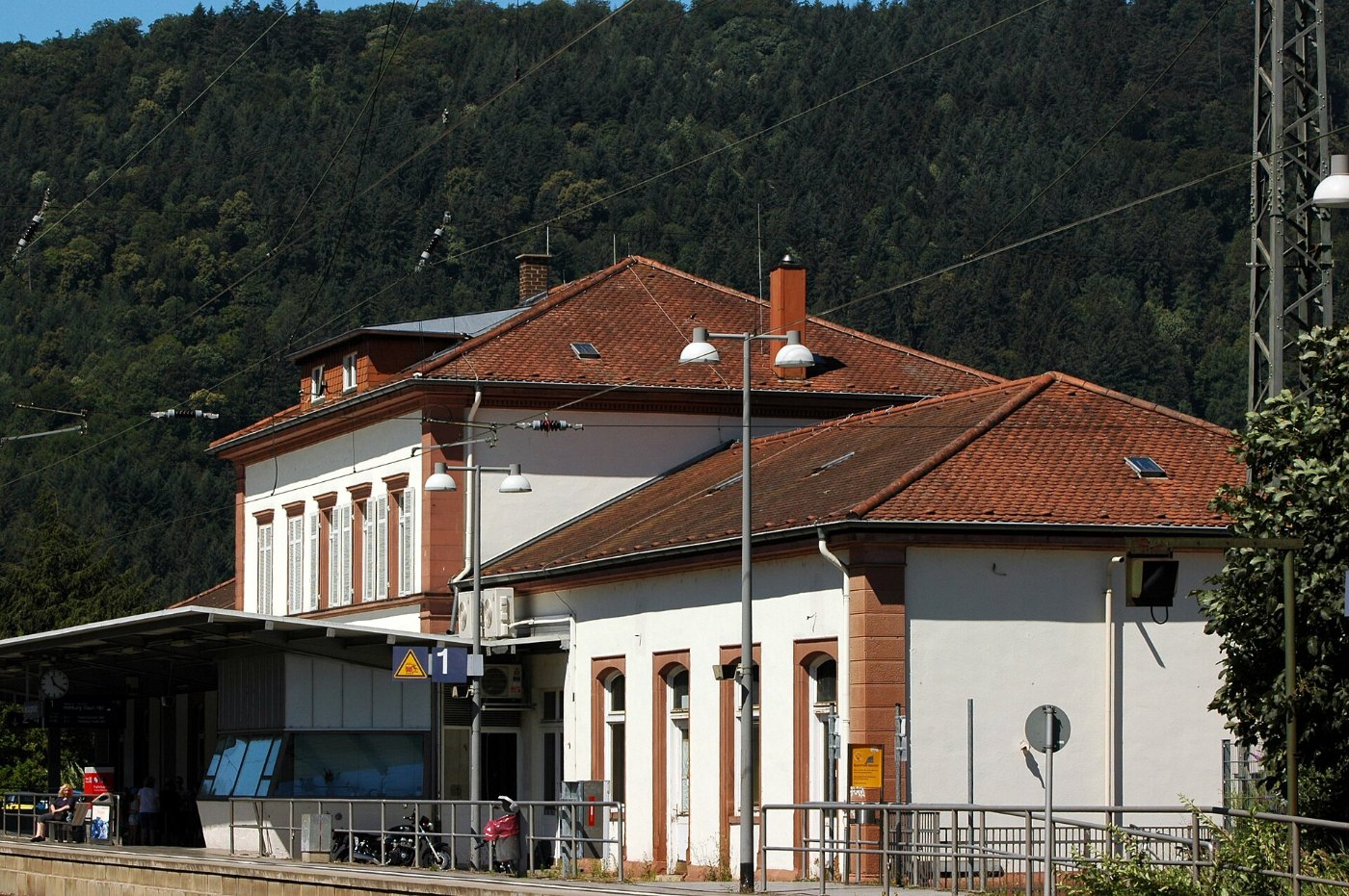 Neckargemünd Bahnhof 2018 07 01 11 35 25